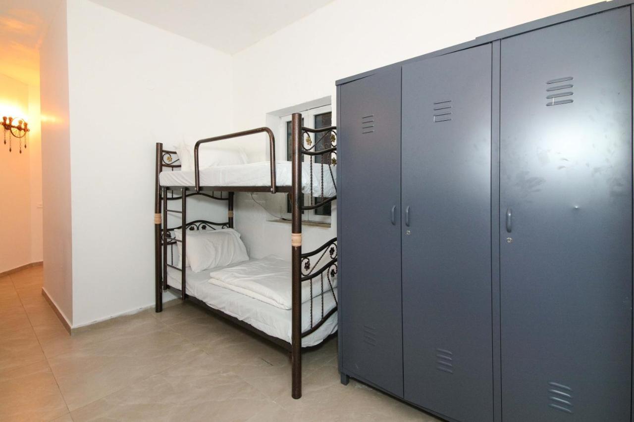 Jacob Hostel Jlm - Prime Location Jerusalem Eksteriør billede
